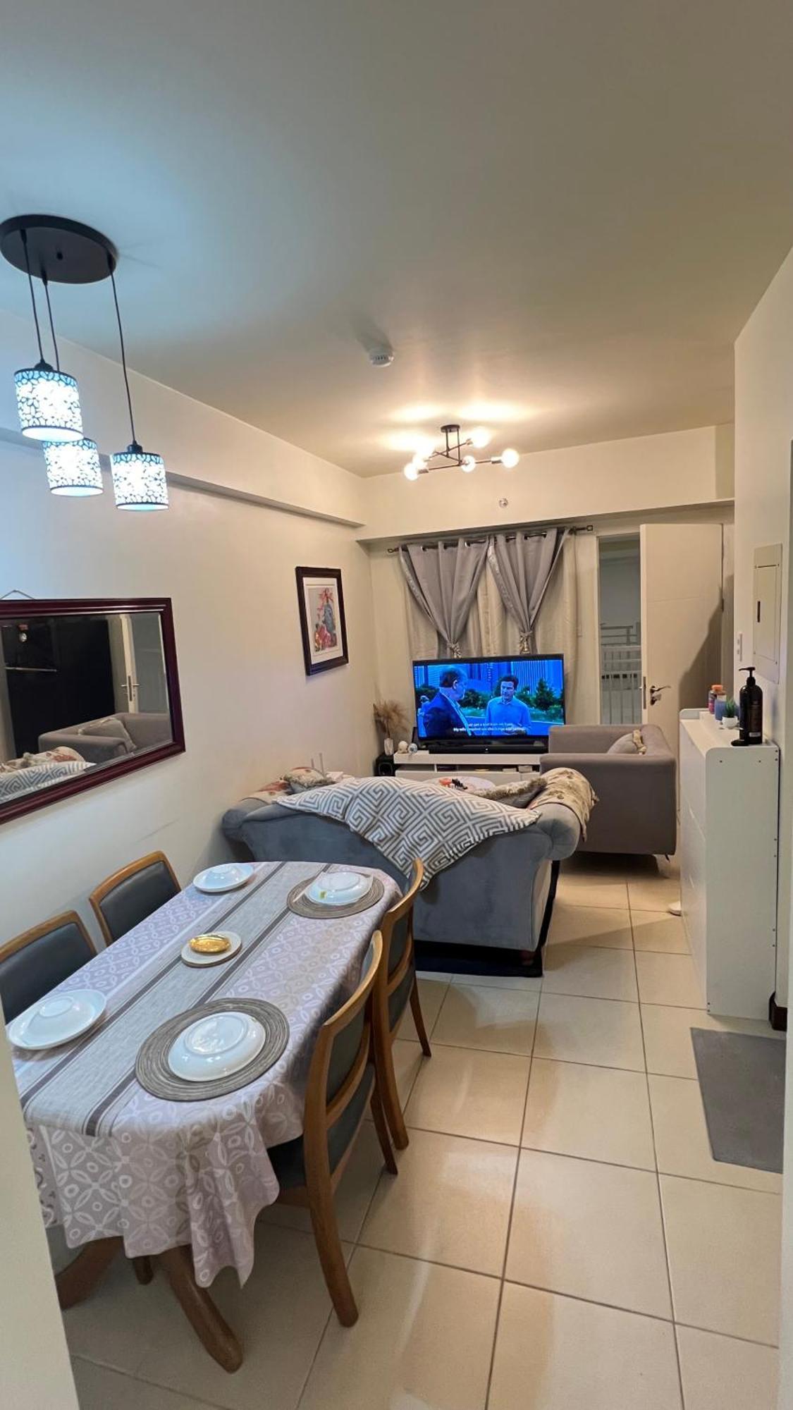 Brixton Place, Weston Tower Manila Esterno foto
